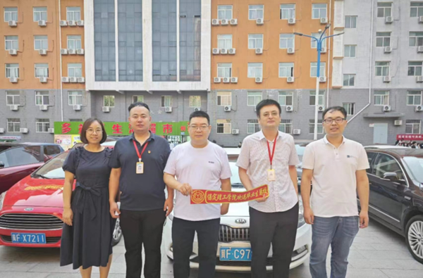 毕业季|必赢242net官网|管理学院|毕业骊歌起，青春再启航—我院2024届毕业生平安离校