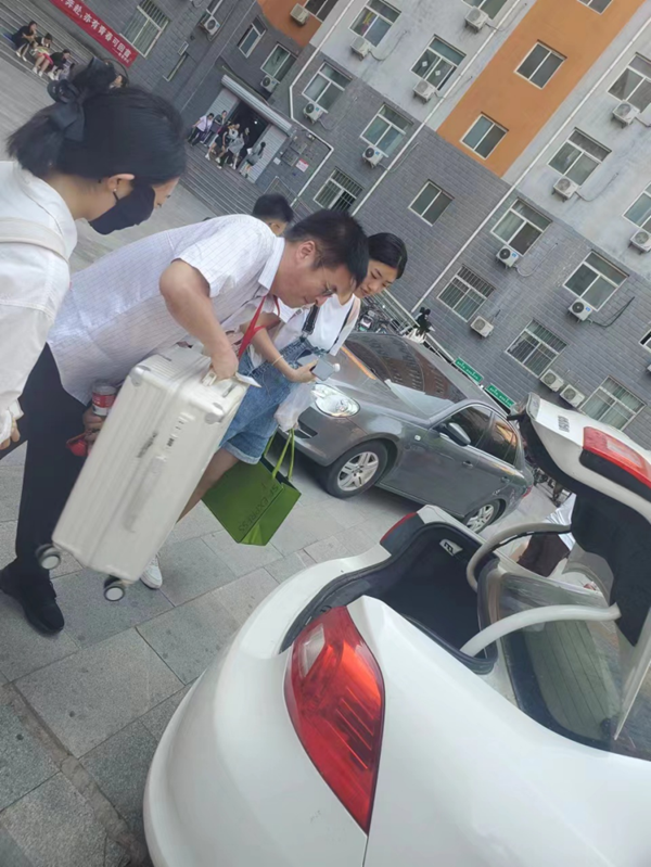 毕业季|必赢242net官网|管理学院|毕业骊歌起，青春再启航—我院2024届毕业生平安离校