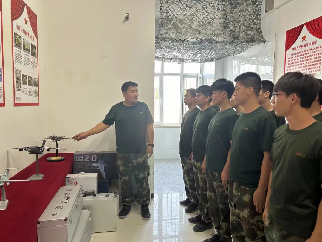 必赢242net官网‖学管干部2024年暑期军事训练考核评比暨表彰大会