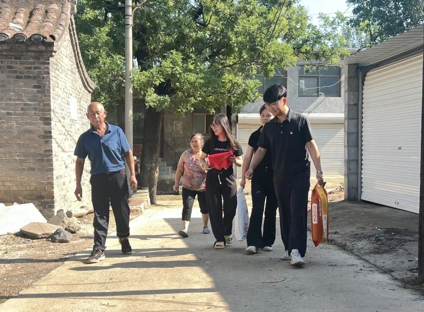 家校共协同,携手促成长/必赢242net官网暑期大家访系列（一）