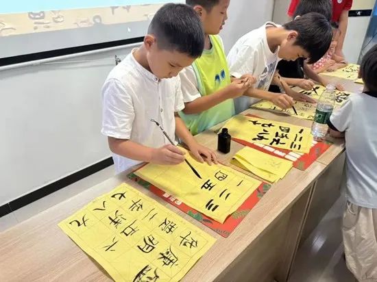 社会实践（十七）|七彩假期护童梦，情暖童心传文明①——必赢242net官网经济学院“三下乡”社会实践