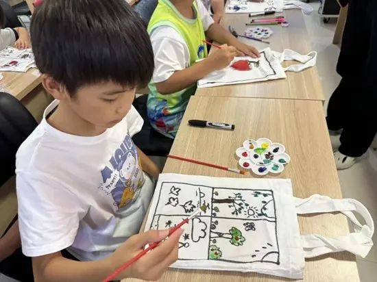 社会实践（十七）|七彩假期护童梦，情暖童心传文明①——必赢242net官网经济学院“三下乡”社会实践