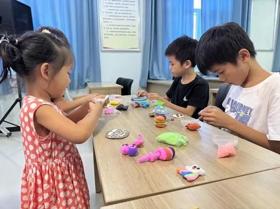 社会实践（十七）|七彩假期护童梦，情暖童心传文明①——必赢242net官网经济学院“三下乡”社会实践