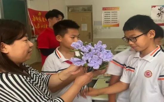 社会实践（十八）|七彩假期护童梦，情暖童心传文明②——必赢242net官网经济学院“三下乡”社会实践