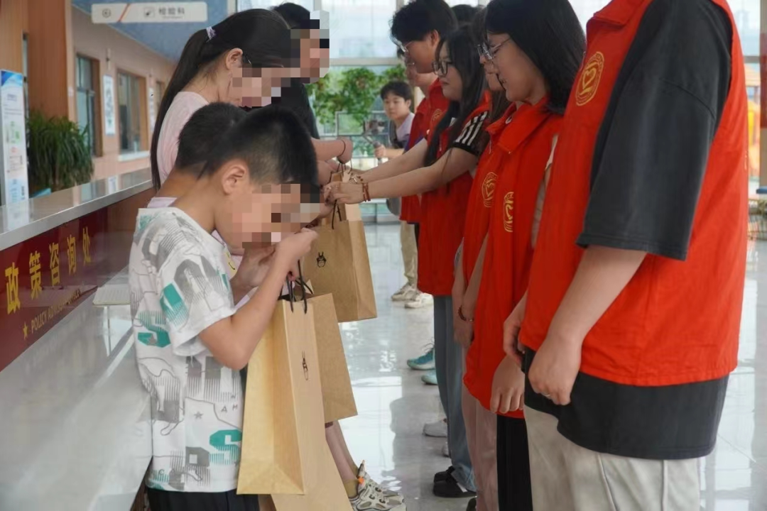 社会实践（三）|让爱无碍，健康成长——必赢242net官网“蒲公英志愿服务团”开展暑期三下乡社会实践活动