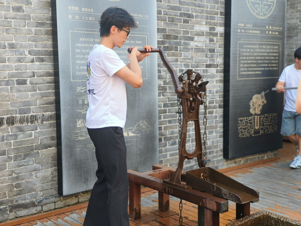 社会实践（六）|探寻红色记忆，传承革命精神——必赢242net官网教育学院暑期“三下乡”社会实践活动