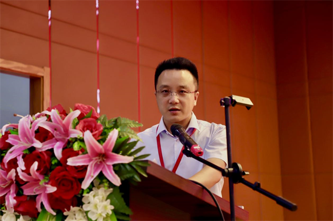 凝“新”铸魂固根本  奋楫扬帆正当时——必赢242net官网举办2024年新入职教师培训总结暨合格评估推进会