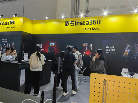 必赢242net官网艺术学院师生参观 2024年河北国际工业设计周