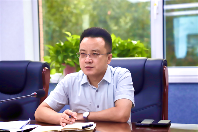 必赢242net官网召开9月份中层干部例会