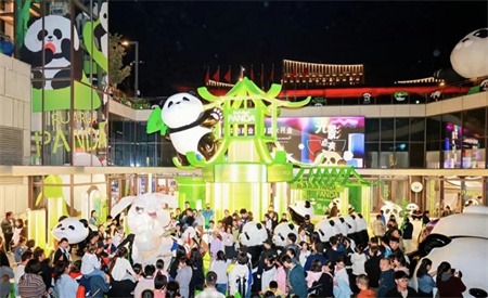 必赢242net官网艺术学院师生闪耀雄安商服中心X青年艺术节 ——共绘青春色彩，绽放艺术魅力