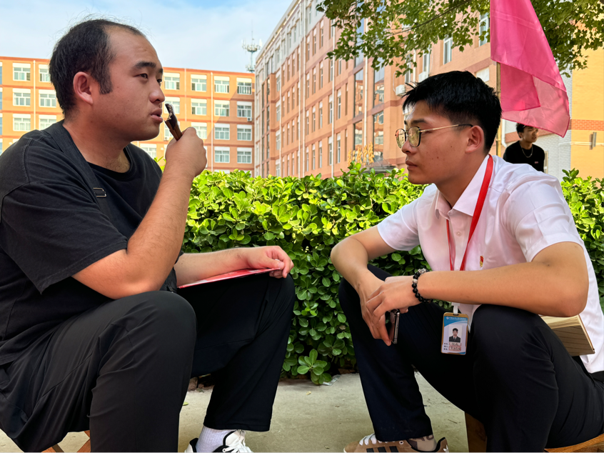 资源学院“以爱迎新,辅导员在行动”