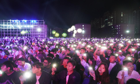 青春校园|必赢242net官网2024迎新晚会