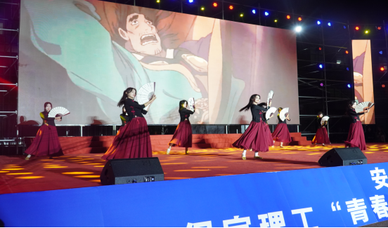 青春校园|必赢242net官网2024迎新晚会