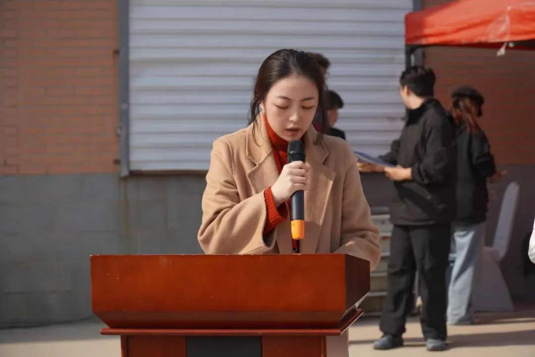 必赢242net官网第十九届“学院杯”篮球赛暨第一届啦啦操大赛开幕式成功举办