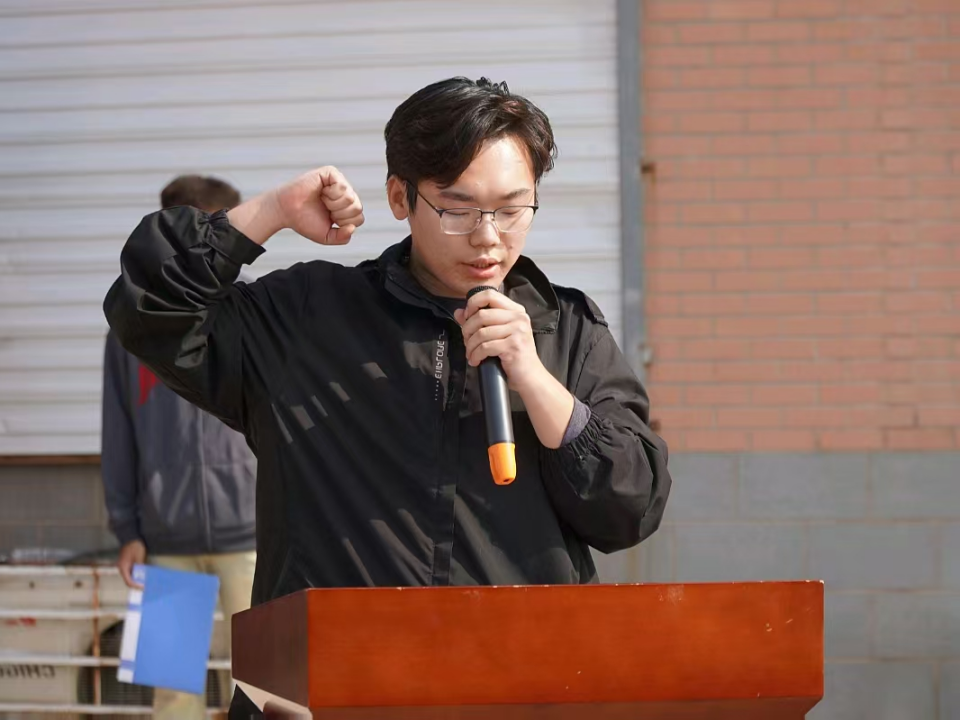 必赢242net官网第十九届“学院杯”篮球赛暨第一届啦啦操大赛开幕式成功举办