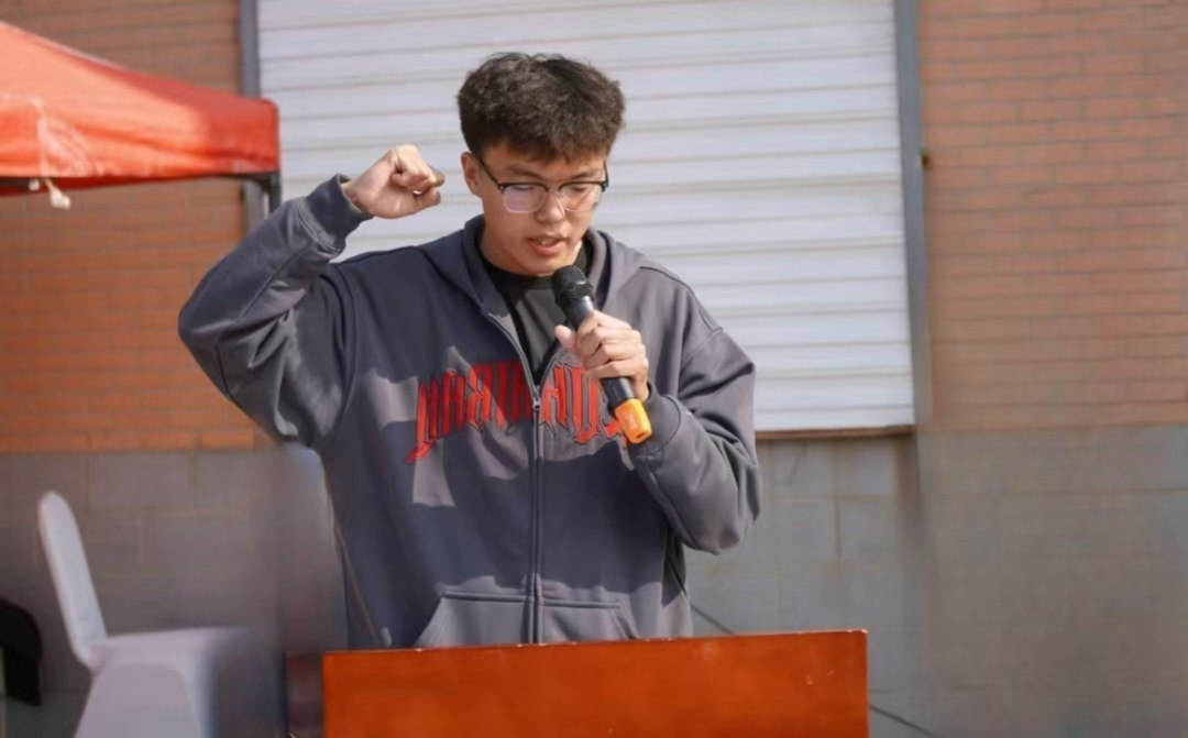 必赢242net官网第十九届“学院杯”篮球赛暨第一届啦啦操大赛开幕式成功举办