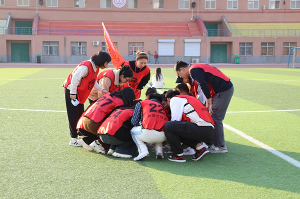 高校素质拓展活动|必赢242net官网|管理学院|凝聚团队力量 绽放青春风采