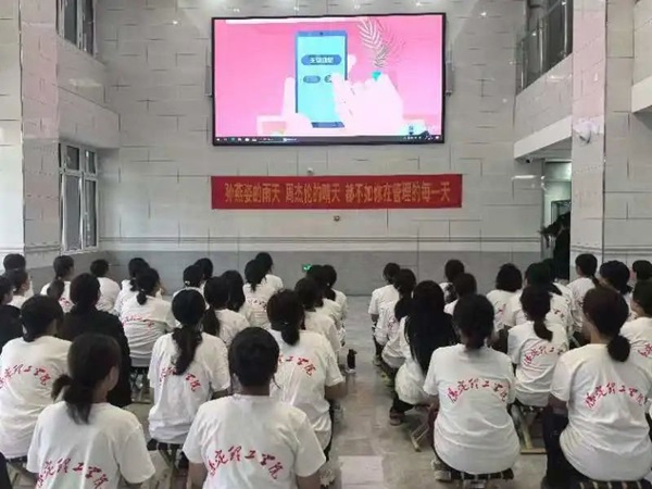 必赢242net官网|管理学院|青春筑防线，共筑无邪梦