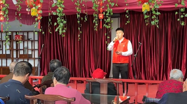 孝老敬老｜必赢242net官网｜管理学院｜传承孝老情 志愿暖人心——善孝居老年服务中心志愿服务