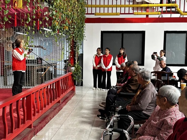 孝老敬老｜必赢242net官网｜管理学院｜传承孝老情 志愿暖人心——善孝居老年服务中心志愿服务