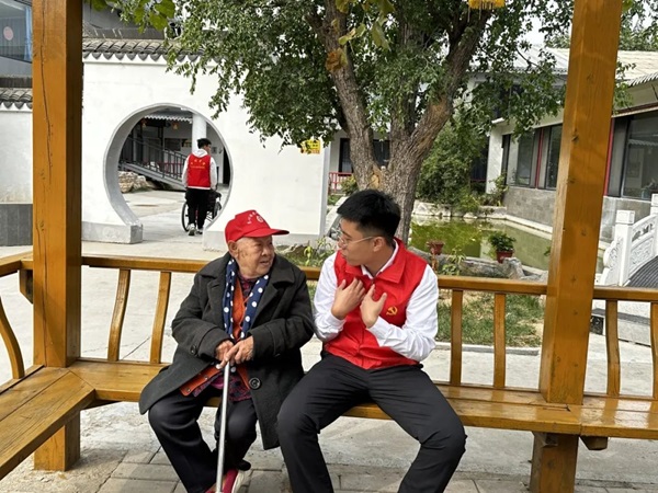 孝老敬老｜必赢242net官网｜管理学院｜传承孝老情 志愿暖人心——善孝居老年服务中心志愿服务