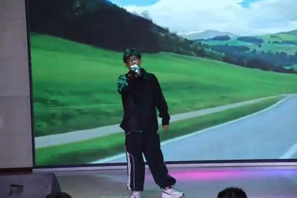 新生风采|必赢242net官网|管理学院|“璀璨晚会启新程，辉煌篇章展未来”新生晚会