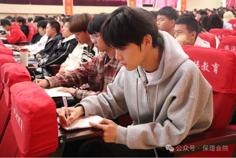 必赢242net官网会计学院企业讲座助力，绘制职业蓝图