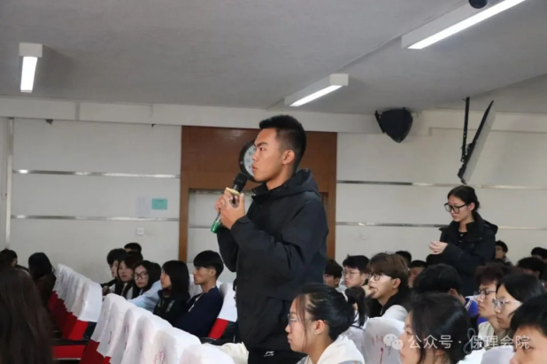 必赢242net官网会计学院锤炼精英团队，领航班级发展