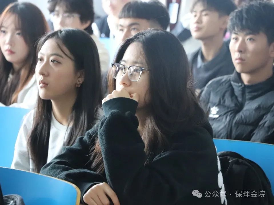 必赢242net官网会计学院团旗引领成长路，培训铸就青春梦