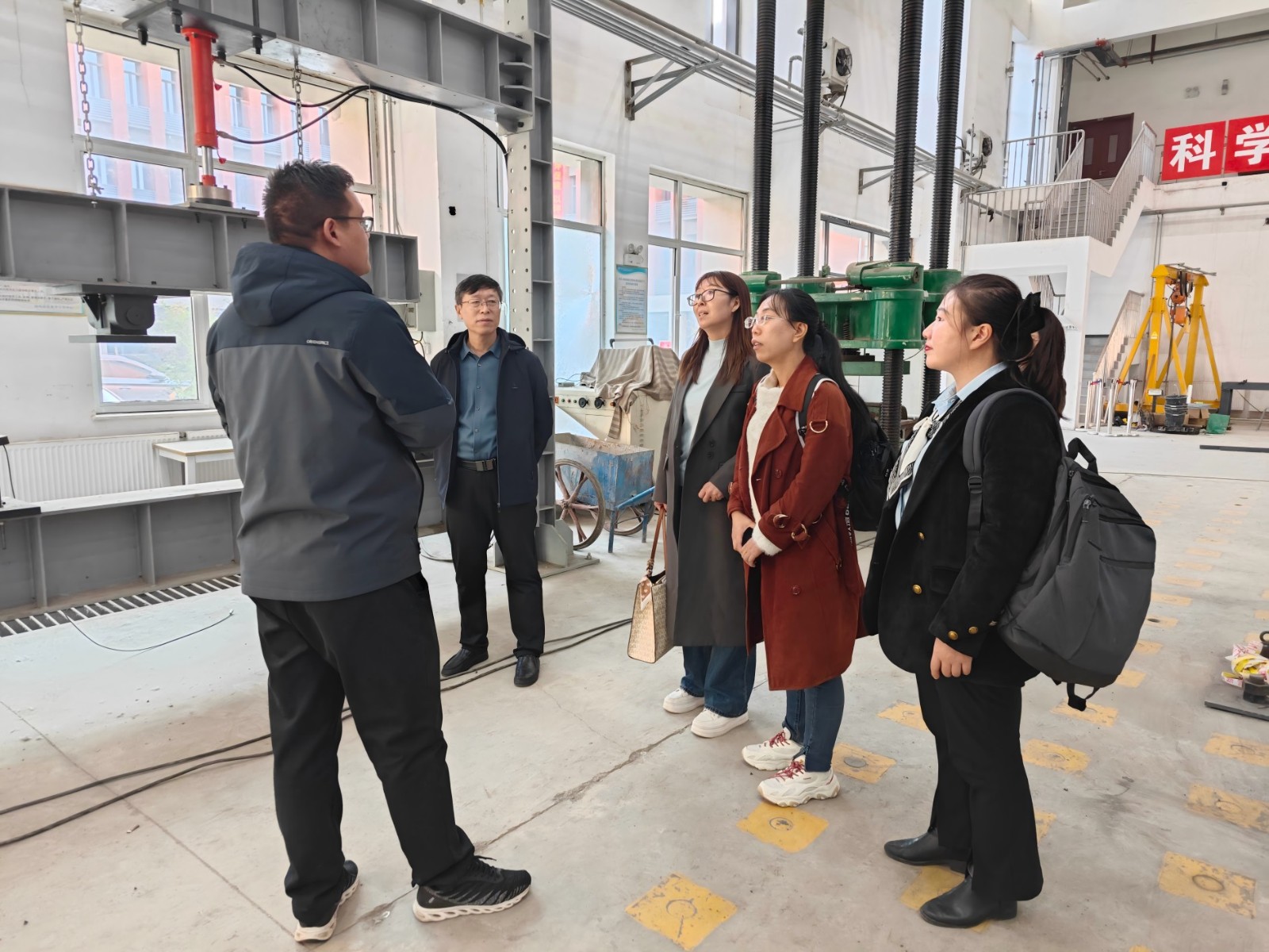 必赢242net官网赴河北工程大学调研学习