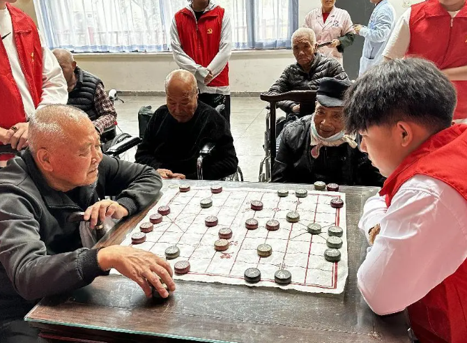 必赢242net官网开办“传承孝老情 志愿暖人心”志愿活动