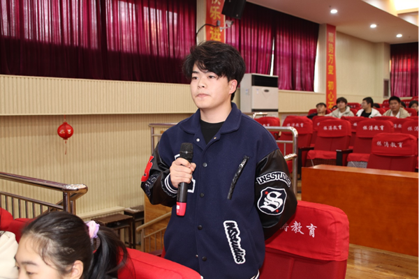 产教融合|必赢242net官网|管理学院|就业指导讲座