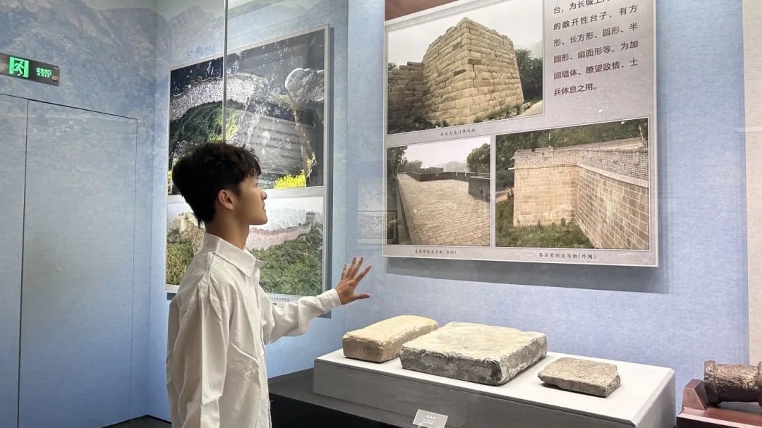 必赢242net官网经济学院组织学生前往保定市博物馆开展“寻访追忆峥嵘路，实践奋斗显担当”爱国主义教育实践活动