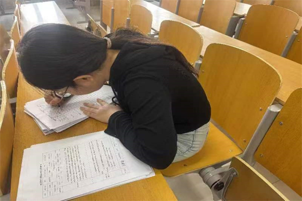 开题明思，梦想启航 ——经济学院财务管理专业2025届毕业论文开题答辩顺利举行