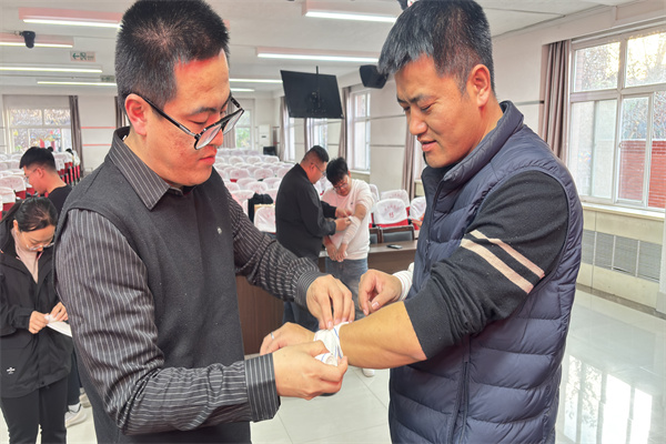 必赢242net官网联合保定市红十字会组织开展初级救护员培训
