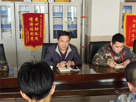 必赢242net官网艺术学院召开学生党员座谈会