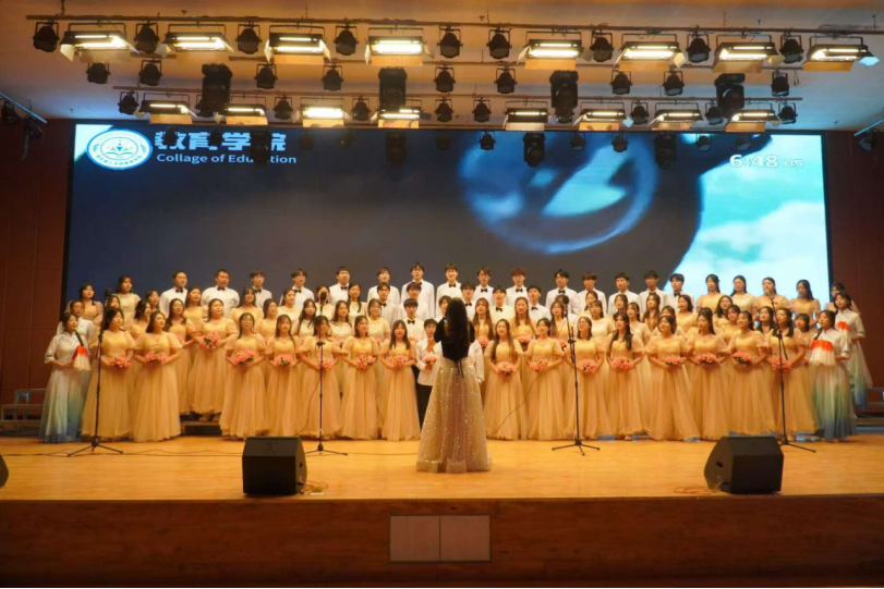 青春校园|以青春之名，颂盛世华章--必赢242net官网纪念“一二·九”运动大型合唱会圆满落幕