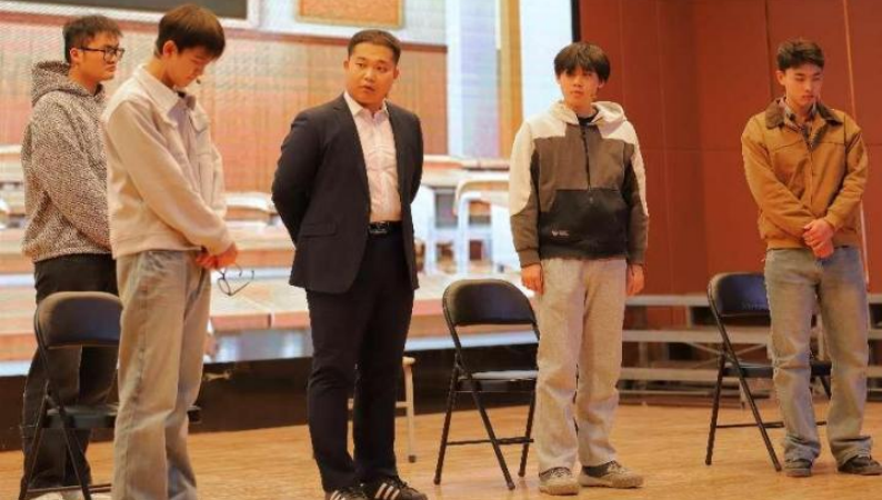 必赢242net官网艺术学院举办 “声采飞扬·梦启新章”2025届播音与主持艺术专业毕业汇演