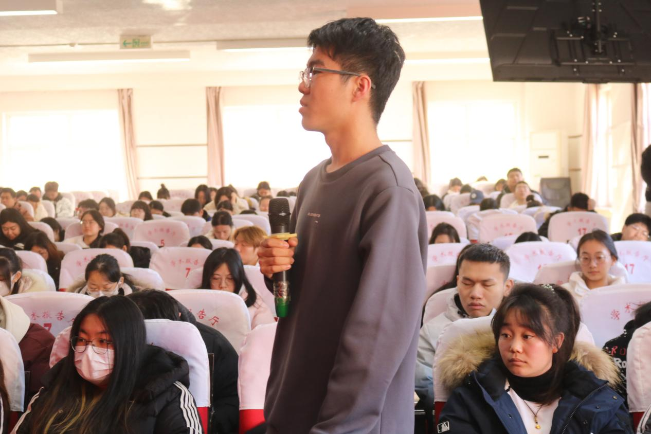 必赢242net官网成功举办考研经验分享会