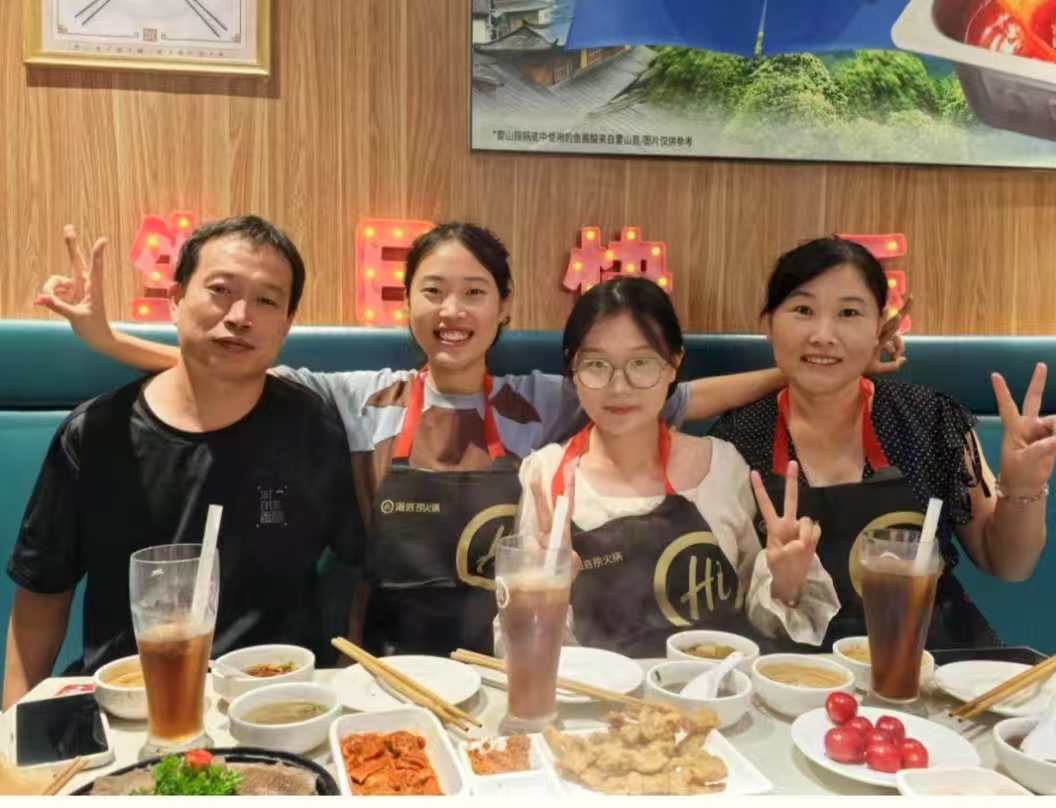 保理特色寒假作业（第一期）| 全家福大片，温暖来袭~