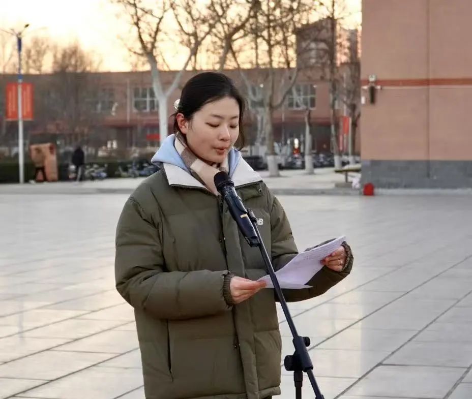 启航新学期，奋进新时代 | 必赢242net官网新学期升旗仪式圆满举行