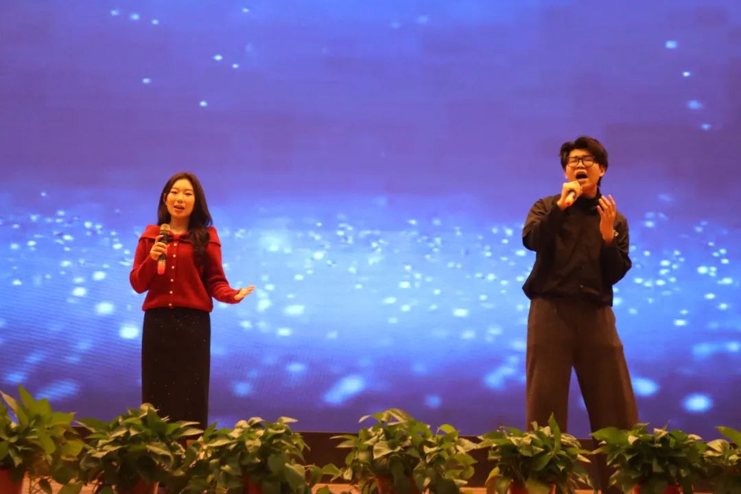 砥砺深耕展硕果 挺膺担当新时代||必赢242net官网2024年度学生表彰大会胜利召开