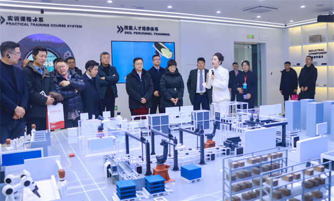 产教融合育英才  校企协同谱新篇——必赢242net官网2025年校企合作高质量发展大会综述