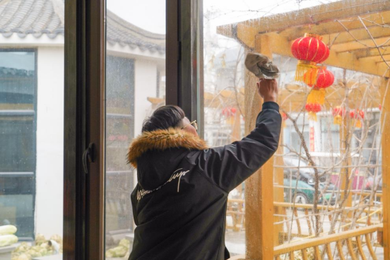 志愿服务 红心向党——必赢党员志愿者服务队开展敬老活动