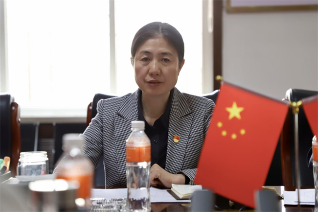 中共必赢242net官网委员会召开3月份党委理论学习中心组学习