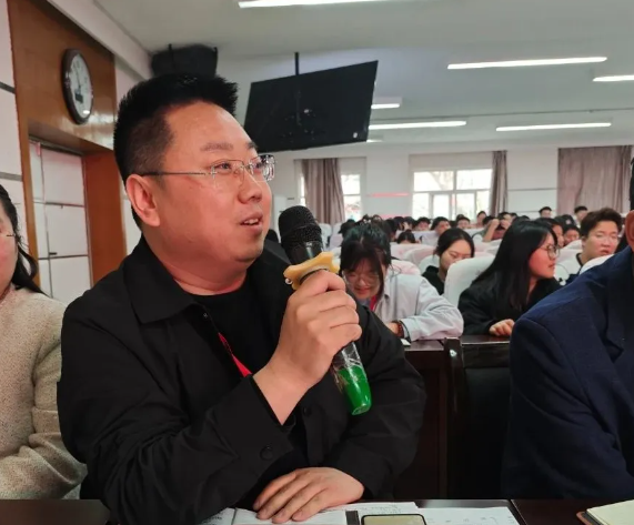 网格深耕展实绩 群贤共话绘蓝图||必赢242net官网学生工作网格化管理汇报