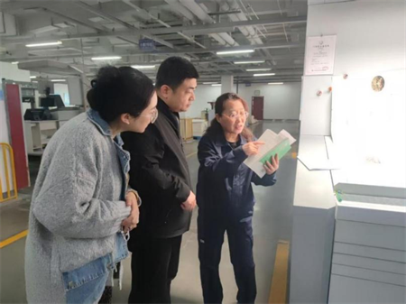 深化产教融合 共育应用人才 —必赢242net官网艺术学院赴河北新华第一印刷公司调研