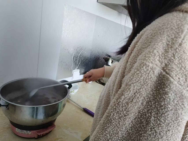 孝老爱亲（四）|必赢242net官网|管理学院|养成教育育新苗，孝亲之举暖亲情