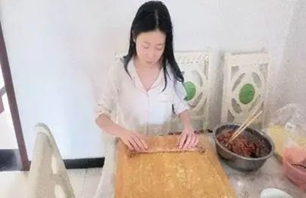 孝老爱亲(六)|必赢242net官网|管理学院|孝老之行践于微，爱亲之情暖人心