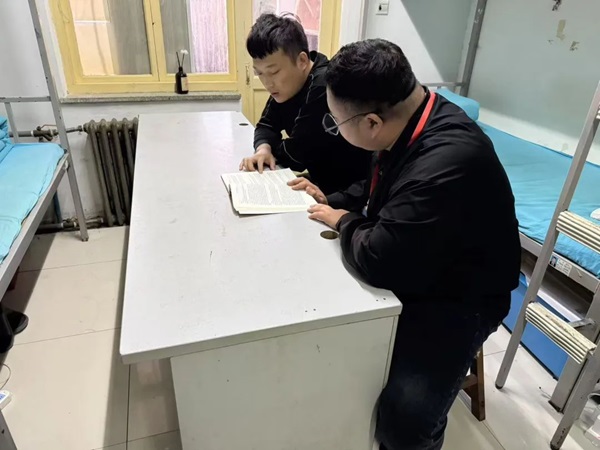 学风建设|必赢242net官网|管理学院|学风建设正当时，小组学习展新姿